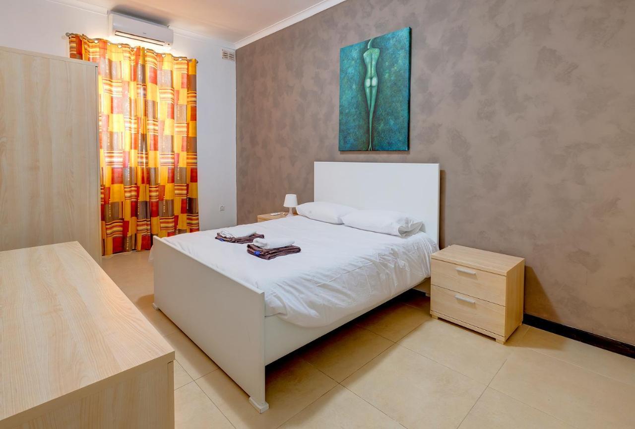 Modern 2 Bedroom Maisonette In Central Sliema Exterior photo