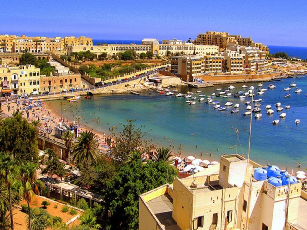 Modern 2 Bedroom Maisonette In Central Sliema Exterior photo