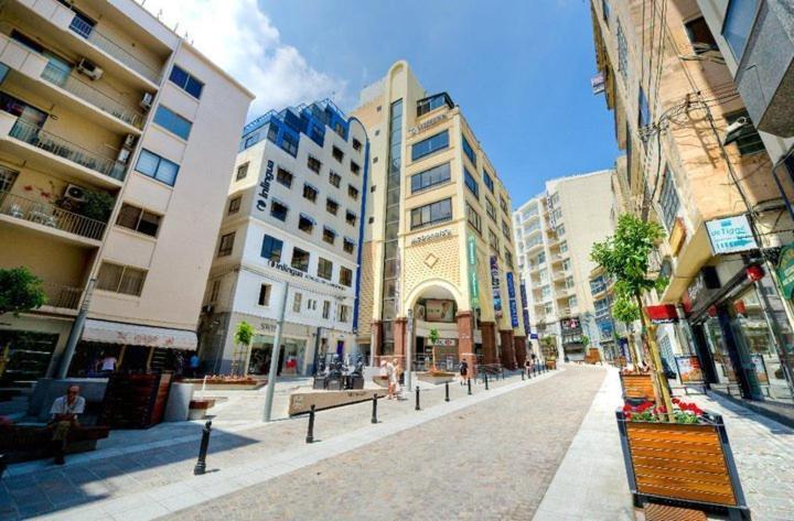 Modern 2 Bedroom Maisonette In Central Sliema Exterior photo